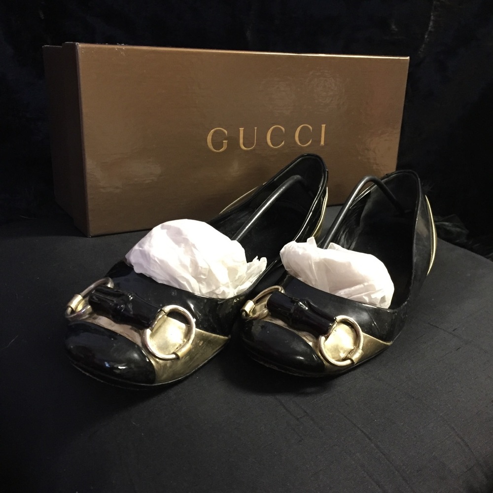 Gucci bamboo horse bit patent leather flats gold